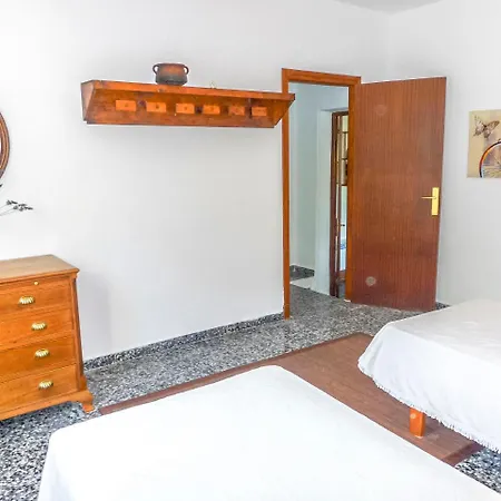 Sleeps 9 Pool Wifi Villa
