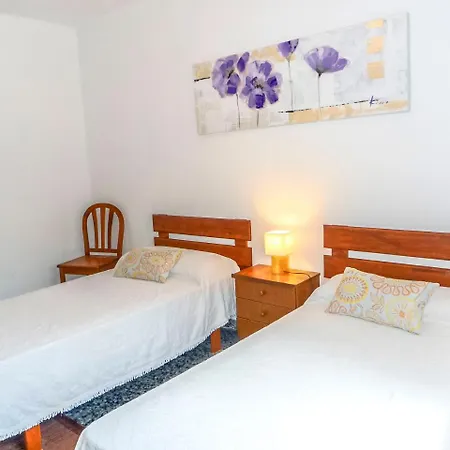 Villa Sleeps 9 Pool Wifi Port d'Addaia